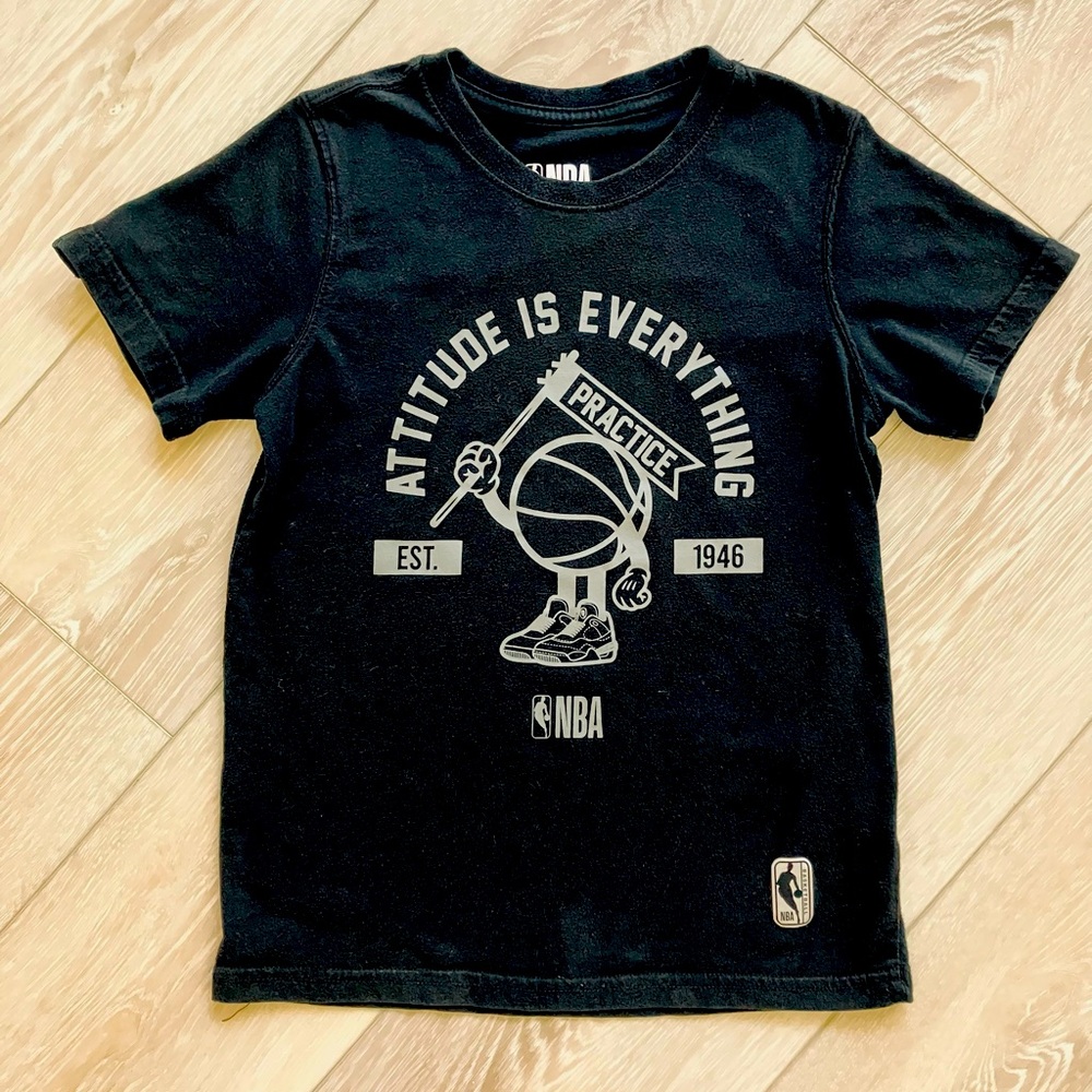 🏀 Boys NBA T-Shirt - Size 8